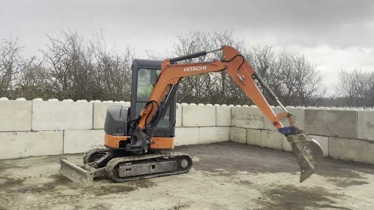 2010 HITACHI ZX29U-3 CLR - YouTube