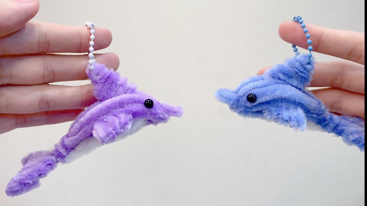 イルカキーホルダー🐬 DIY Dolphin Keychain with Pipe Cleaners - YouTube