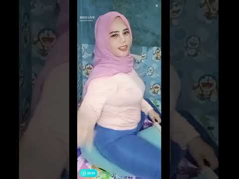 Viral tante hijaber live goyang di atas bantal hot @apaajaviral1064