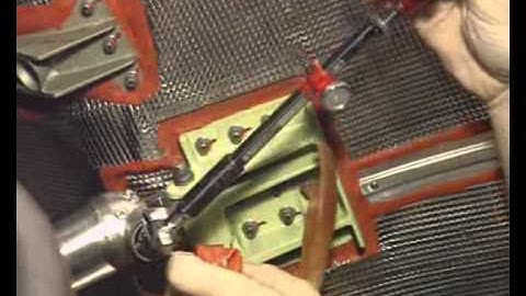 THRUST REVERSER COWL DOOR INSTALLATION