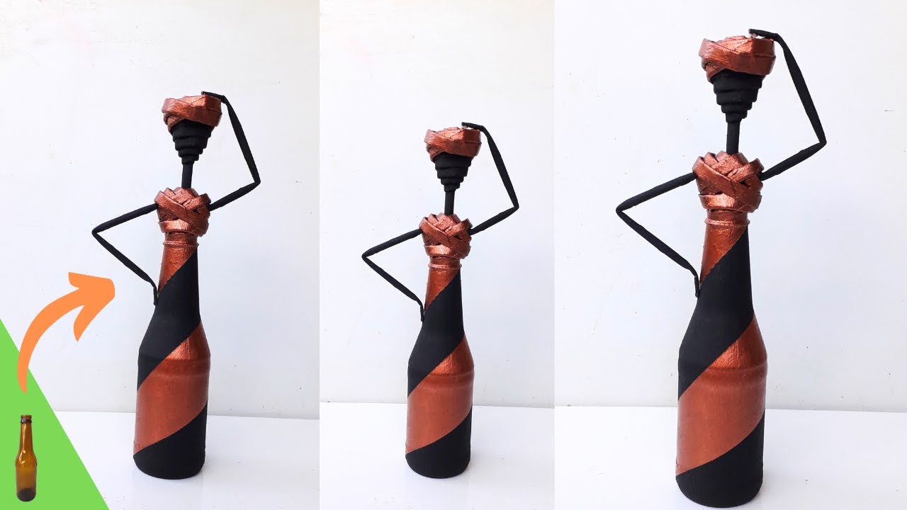 Boneca Decorativa feita com Garrafa e Jornal