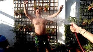 Regando Las Plantas Regando La Vida - Albert Korman