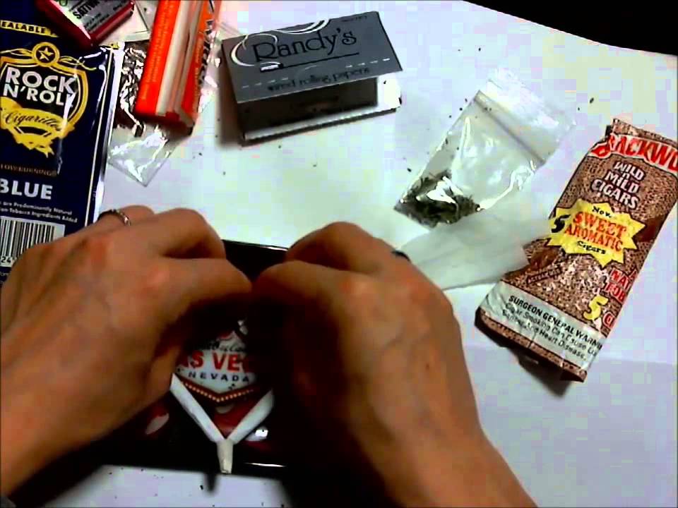 A how to on rolling a LG Heart shaped Joint Randy's wired papers Rolling 101 roll like a girl