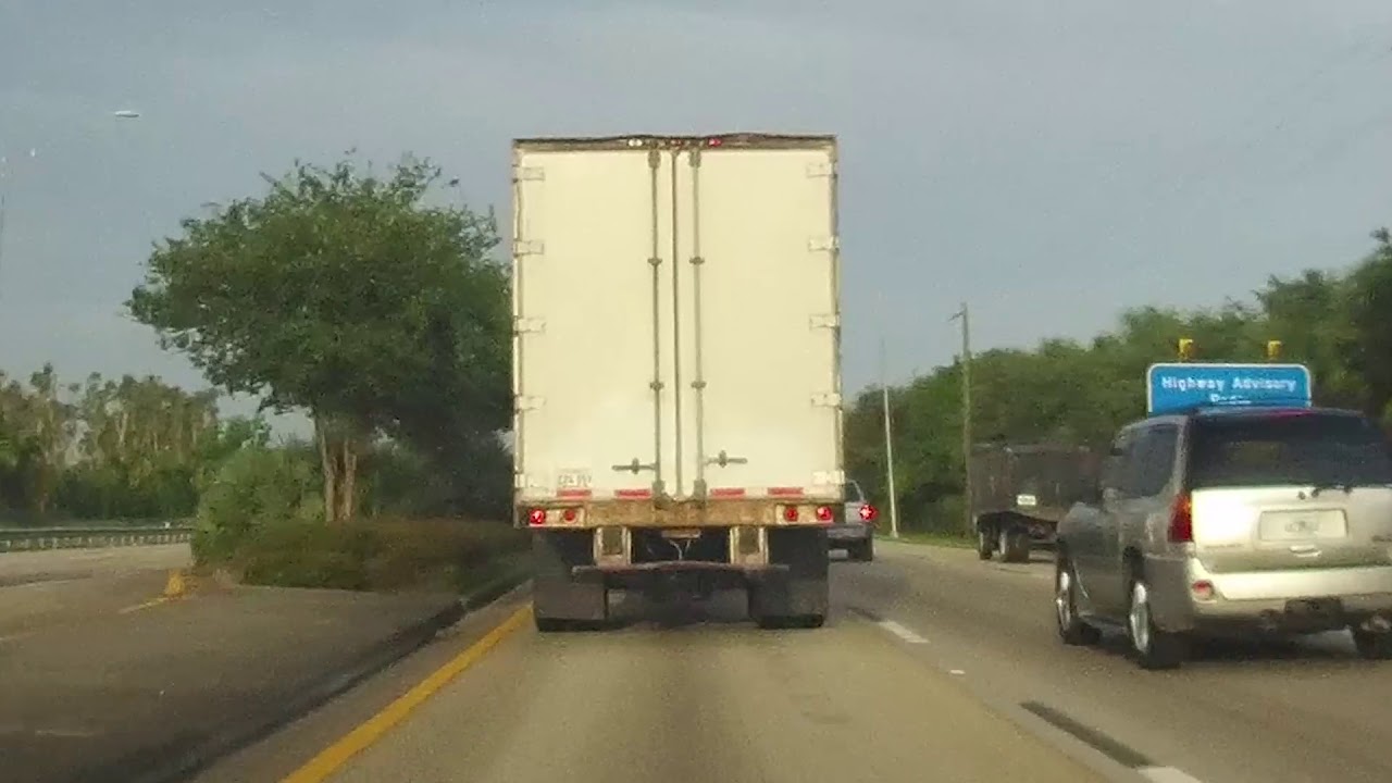 Semi Truck Locks up Brakes and smokes tires Fort Myers, Florida YouTube