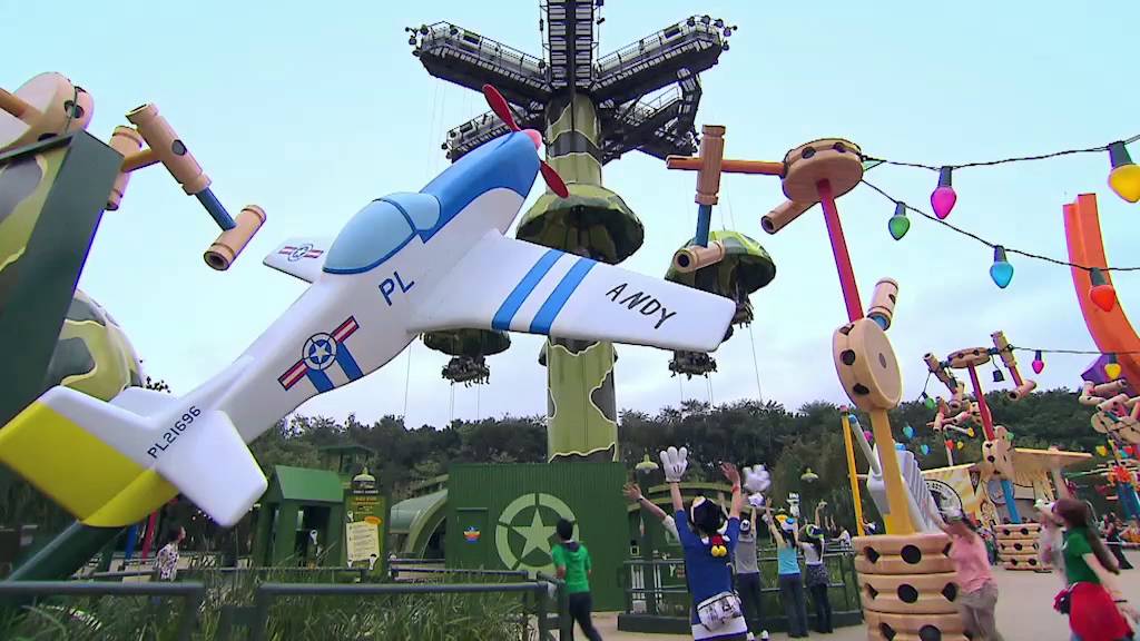 Disney 365 Ariadna Rides the Toy Soldier Parachute Drop at Hong Kong