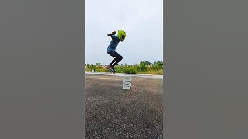 Learn skating-Try this#skating#skates#skate#roadskating#rollerblading#rollerskating#viralshort