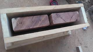 Forma de madeira para bloco de cimento