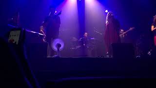 Pillow Talk – Wild Child (Live in Paris, 2018)