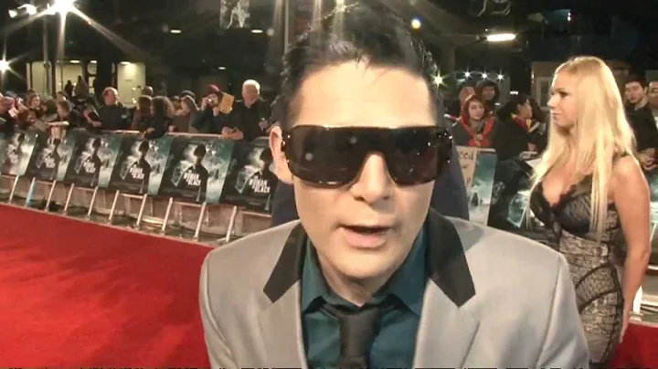 EPIC FAIL: Corey Feldman's epic Dancing On Ice pro...