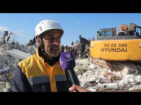 استمرار عمليات البحث عن ناجين في بلدة عزمارين شمال إدلب