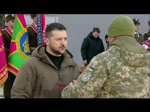 ზელენსკიმ   უკრაინელი დამცველები ეროვნული ჯილდოებით,  უკრაინის გმირის წოდებით დააჯილდოვა