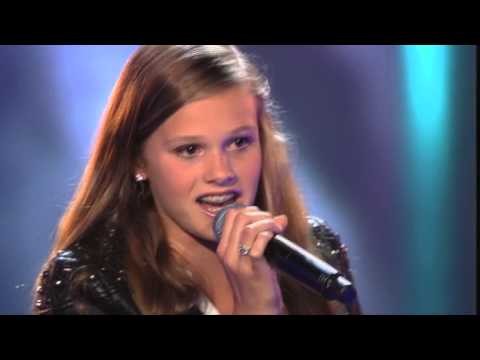 Liz sings 'Bring