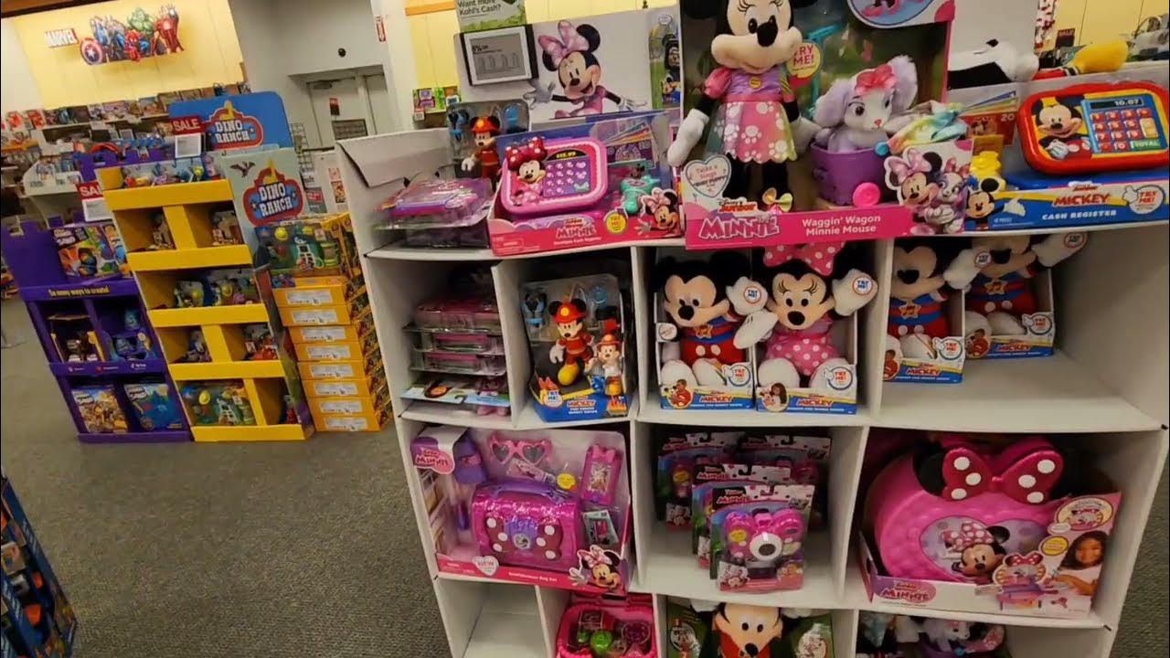 Vlogmas day 17 / Kohls Christmas decorations YouTube