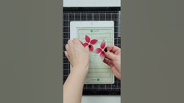 Interactive Christmas Card Idea #waffleflowercrafts #christmascard #greetingcard