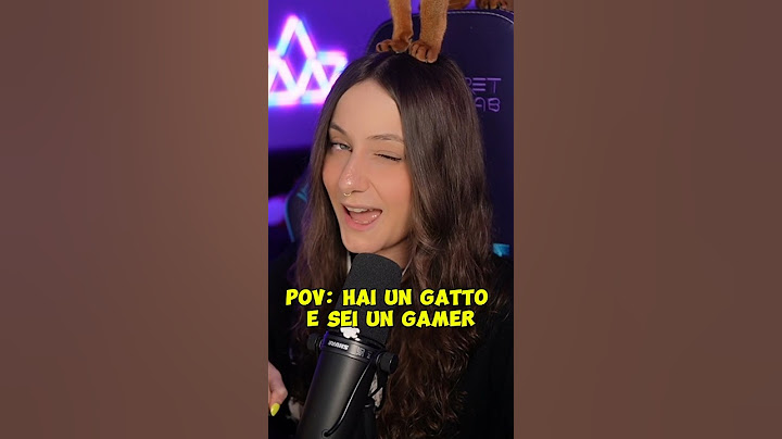 LA MIA GATTINA MI DISTURBA MENTRE GIOCO😂 #fortnite #divertente #shorts