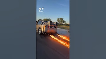 This time it’s Tesla’s turn to go Back To The Future...🔥 #tesla #delorean #backtothefuture