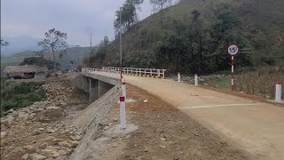 Download Lagu Cầu Khe Trang đã hoàn thiện xong. Chờ bàn giao đưa vào sử dụng. Nhặt rau sạch ngay bên suối gần cầu MP3