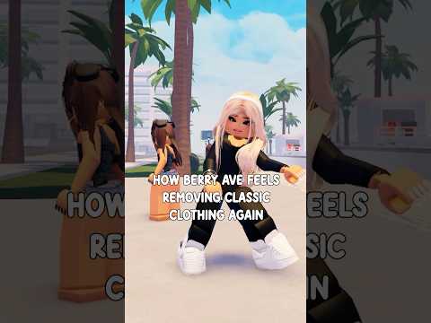 This is always a JUMPSCARE when it happens… 😂💔 #berryave #berryavenue #roblox #robloxrp