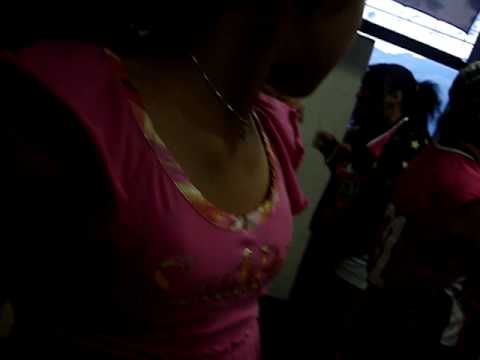 How to work a tampon machine