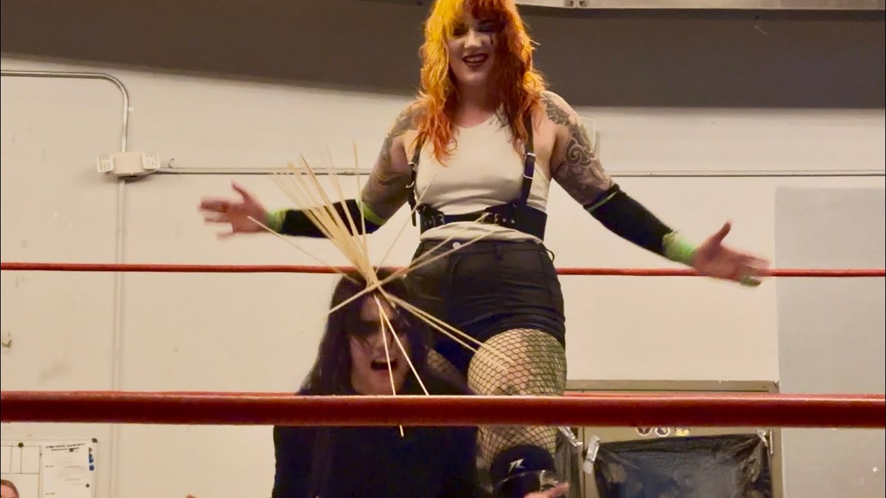Kimber Fox vs Brooklyn Barrett
