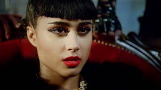 LMFAO - Champagne Showers ft. Natalia Kills.mp4 Resimi