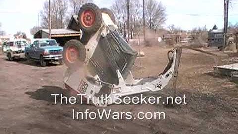 Bobcat Skid Loader Freestyle ~ Stunt Fail ~ Rollover And Landed On Wheels ~ Crazy Operator