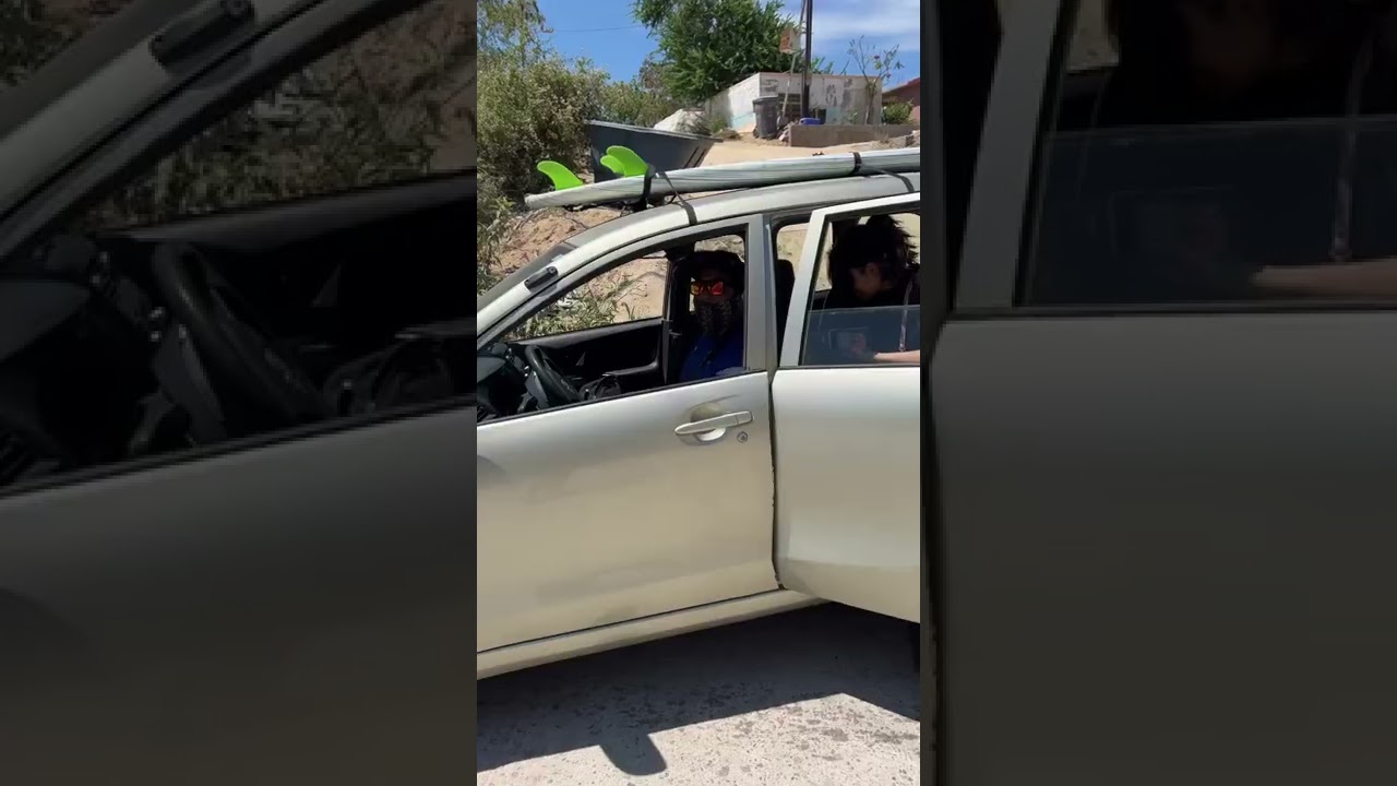 Inoxtag va faire du surf