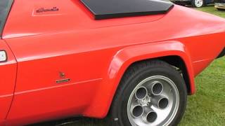 Lamborghini Urraco 3000 sillhoette bertone