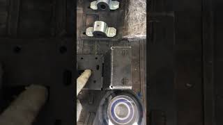 Подвесной подшипник Газель с траверсой для нивы 2131