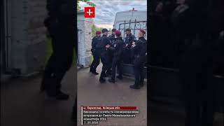 MUSEUM WORKERS AND SECURITY OFFICERS ARE CUTTING LOCKS IN THE UOC MONASTERY IN PEREYASLAV!