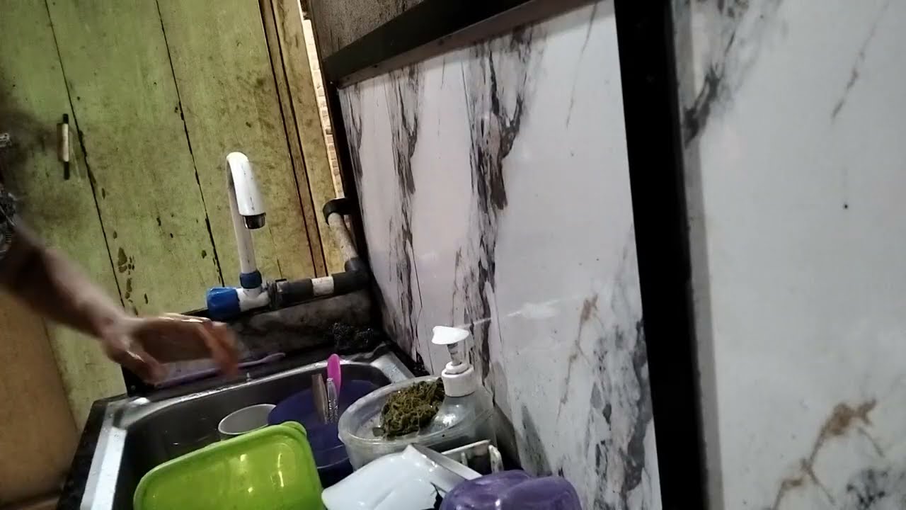 MAS ARYAN BANTUIN MAMA CUCI PIRING 