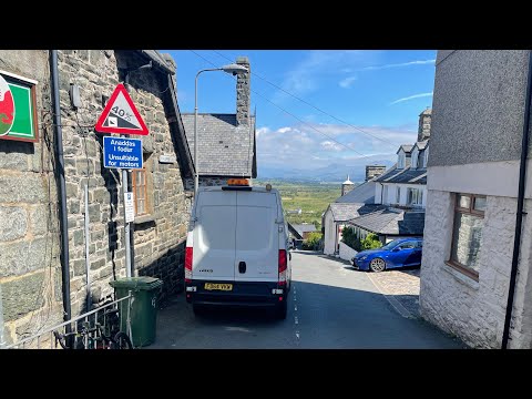 My attempt to cycle up Ffordd Penllech, Harlech, Wales - the steepest street in the world!