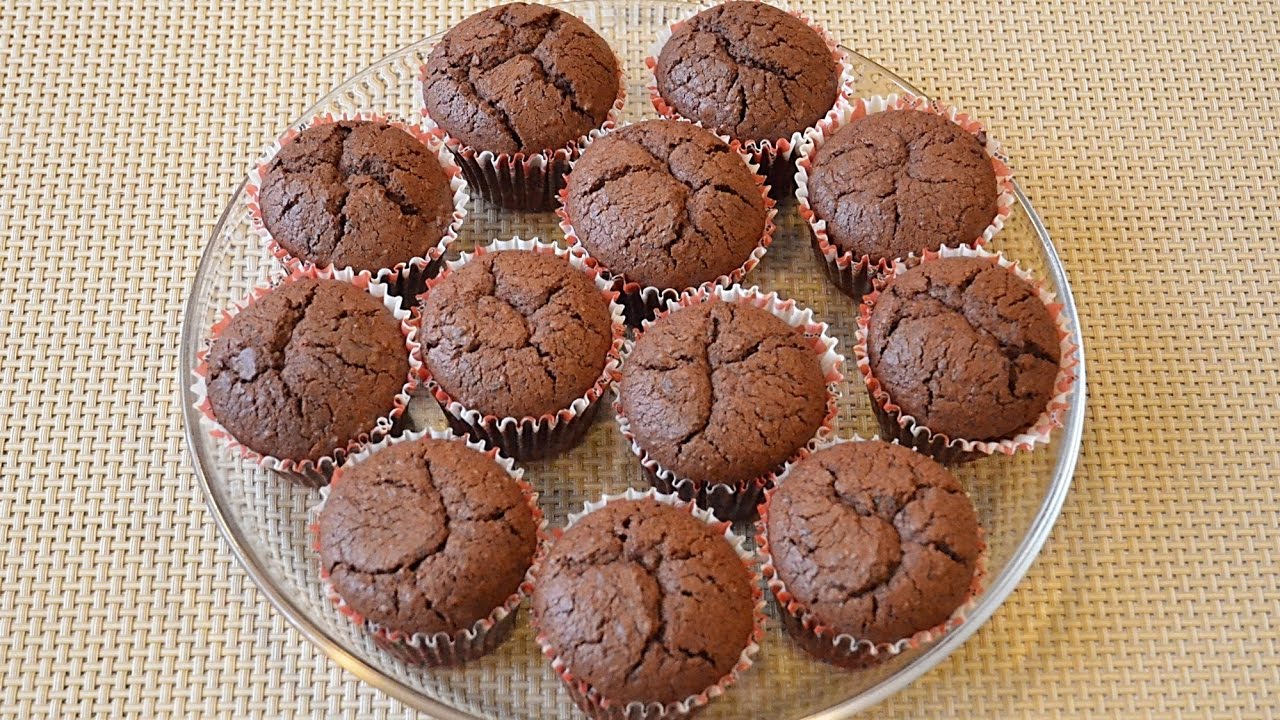 Briose Cu Nuca Si Ciocolata Muffins With Nuts And Chocolate