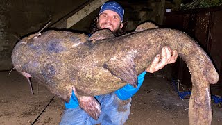 River Fishing ENORMOUS FLATHEAD CATFISH - Spillway Giants!