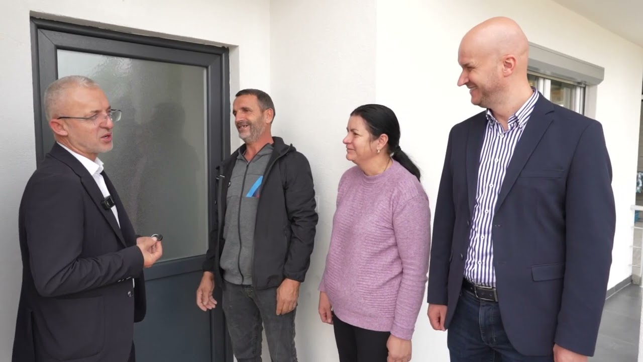 E gëzofshi Shtëpin e re 😊! Bekim Hysenaj nga komuna e Shtimjes po hyn në shtëpi të re.