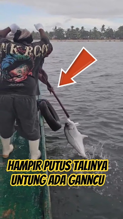 Fishing at the pier. Almost got lost, luckily there was a buckle!