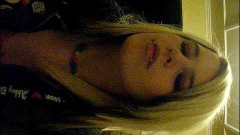 Vampirefreaks Salute