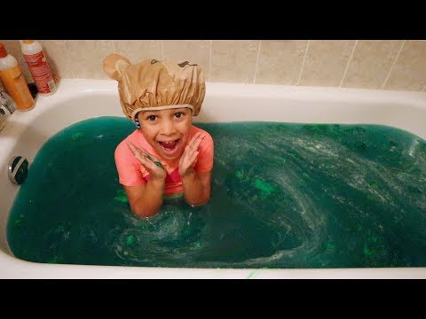 Slime Prank in our Bathtub!