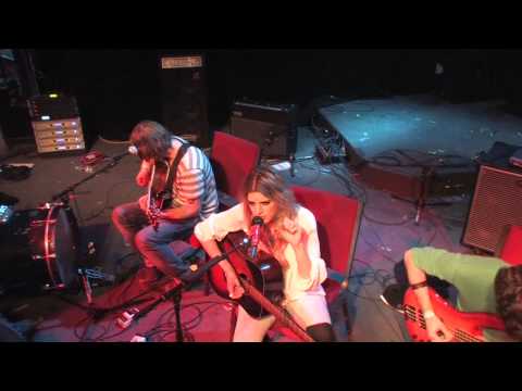 Juliet Simms of Automatic Loveletter Performing "P...