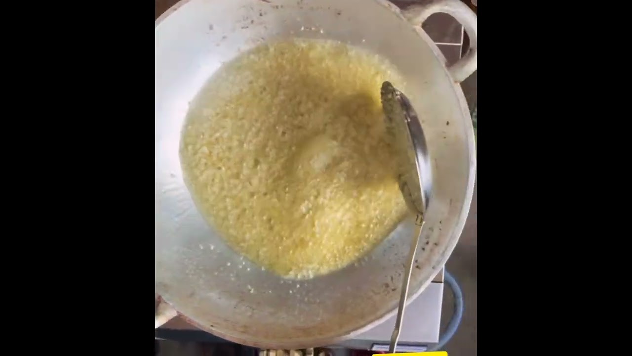 Дато'Ризалман, каракатица и карри из стебля Таро.