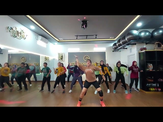 RUNGKAD REMIX / DANGDUT / DANCE FITNESS / TIKTOK VIRAL / SENAM KREASI / ZIN DETTY class=