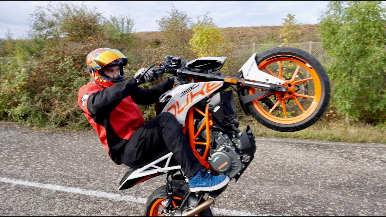 Stunt Ktm 390 Duke 2017 Moto Vlog 9 Youtube