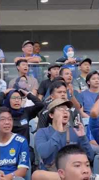 ridwan kamil nyuruh ayang duduk nonton persib vs madura