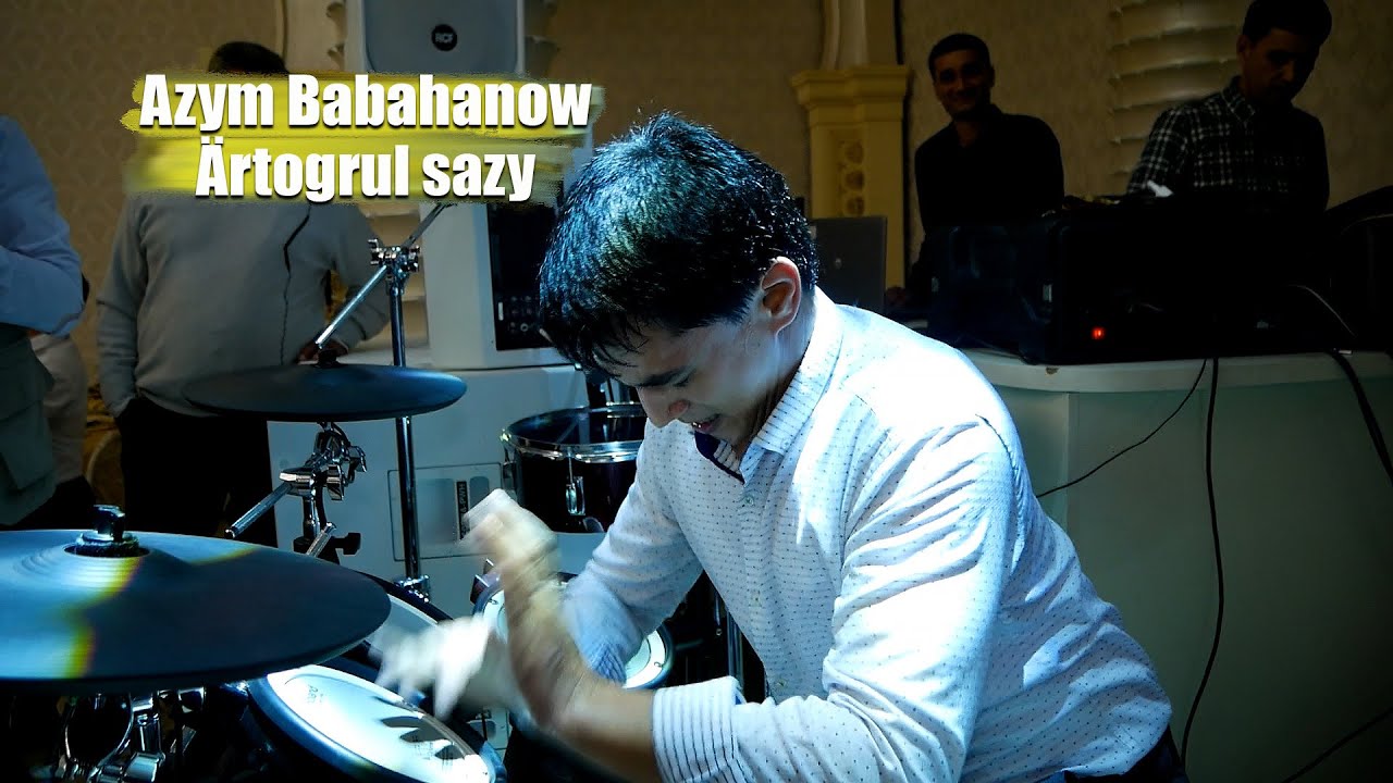 Katta xorozlar qattiq mushuklarni sikishadi SSSR rus porno filmlar