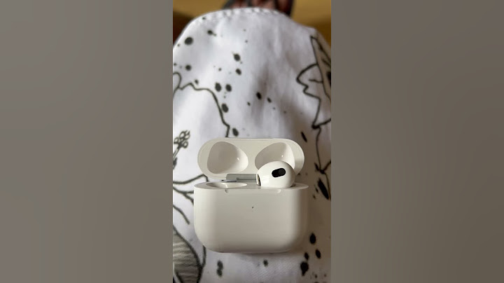 Réplica EarPods lado esquerdo parou