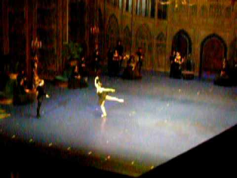 sara mearns e jared angle-coda terzo atto