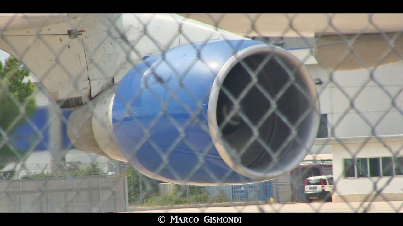 Boeing 747 LCF Dreamlifter engines start and takeoff (Grottaglie ...