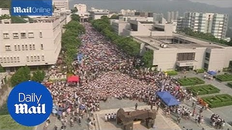 Thousands of students rally for greater democracy in Hong Kong - Daily Mail