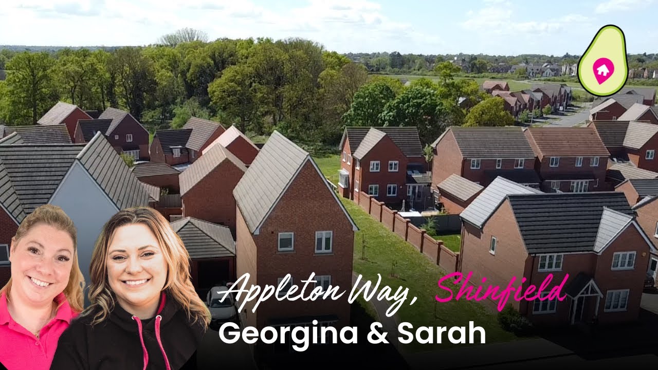 Detached House For Sale in Appleton Way, Shinfield