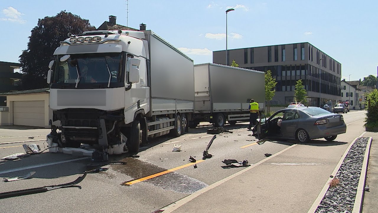 Amriswil TG: Bei Kollision mit Lastwagen verletzt